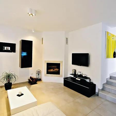 Lovely In With Wifi Holiday home *